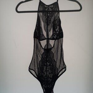 VICTORIA SECRET HALTER NECK BLACK LACE LINGERIE